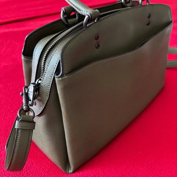 Coach olive green bag and wallet combo - Picture 3 of 8